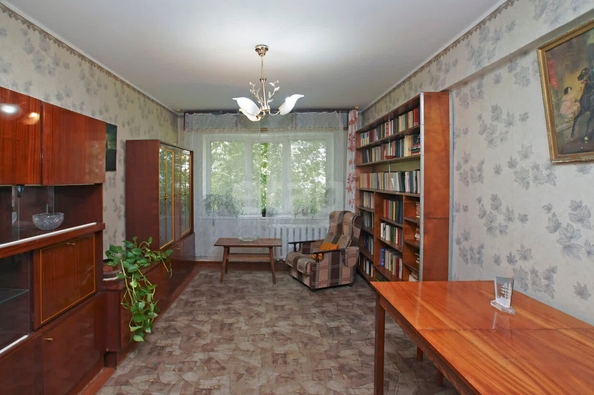 
  Продается 3-комн. квартира, 61.9 м², 75-й гвардейской бригады, д. 6
. Фото 3.