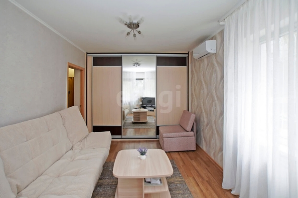 
  Продается 2-комн. квартира, 41 м², Космический пр-кт, д. 12
. Фото 3.