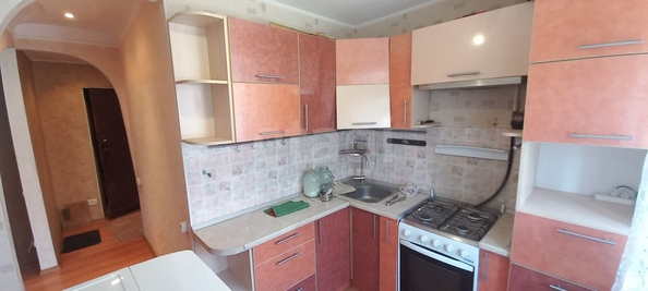 
  Продается 2-комн. квартира, 42 м², Северная 27-я ул, д. 16
. Фото 4.