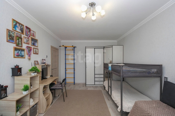 
  Продается 1-комн. квартира, 37.2 м², Рокоссовского ул, д. 28
. Фото 2.