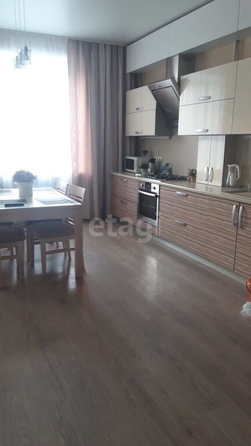 
  Сдается 2-комн. квартира, 70 м², Тютчева ул, д. 8
. Фото 4.