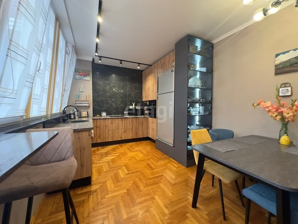 
  Сдается 3-комн. квартира, 150 м², Учебная ул, д. 90
. Фото 2.