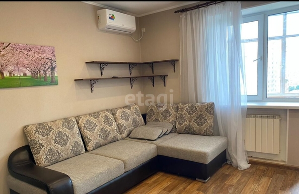 
  Сдается 2-комн. квартира, 51 м², 70 лет Октября ул, д. 16/4
. Фото 4.