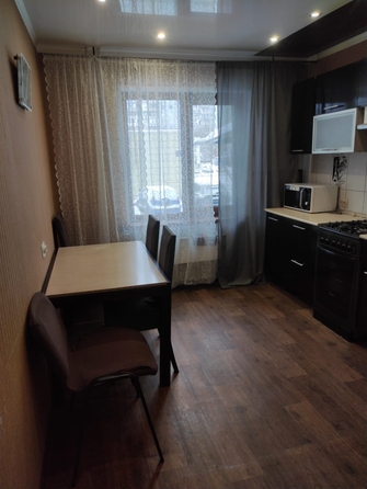 
  Сдается 3-комн. квартира, 96 м², Гашека ул
. Фото 3.