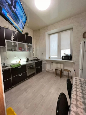 
  Сдается 3-комн. квартира, 65 м², Нефтезаводская ул
. Фото 2.