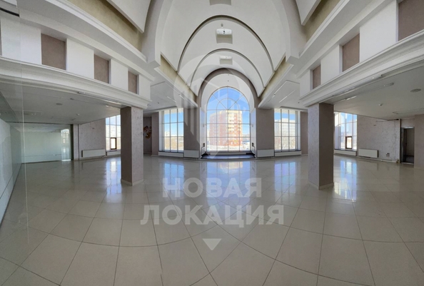 
  Сдается офис 4000 м². Фото 2.