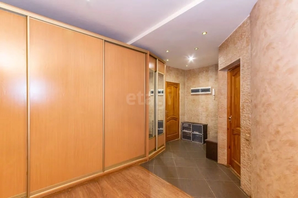 
  Продам 3-комн. квартиру 81.5 м². Фото 1.