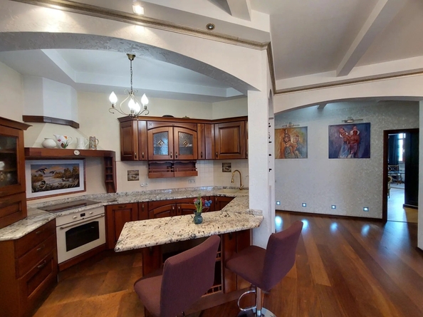 
  Сдается 3-комн. квартира 120 м². Фото 1.