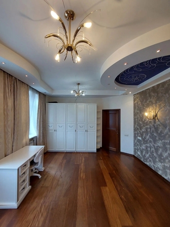 
  Сдается 3-комн. квартира 120 м². Фото 16.