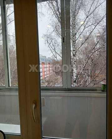 
   Продам 4-комнатную, 30 м², Енисейская ул, 27

. Фото 7.