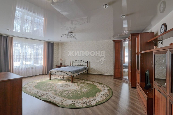 
   Продам дом, 260 м², Томск

. Фото 2.