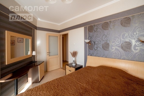 
   Продам 3-комнатную, 113 м², Дзержинского ул, 20/1

. Фото 2.