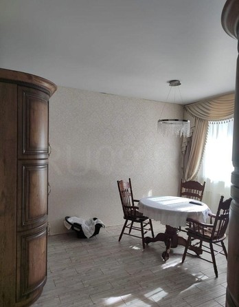 
   Продам 4-комнатную, 128 м², Карповский пер, 12

. Фото 1.