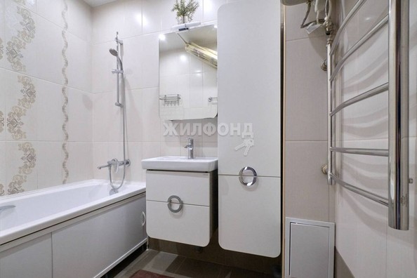 
   Продам 3-комнатную, 101 м², Богдана Хмельницкого пер, 12

. Фото 17.