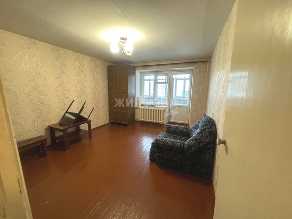 
   Продам 1-комнатную, 35 м², Иркутский тракт, 200

. Фото 1.