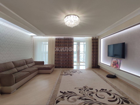 
   Продам 4-комнатную, 174 м², Тверская ул, 66/1

. Фото 3.