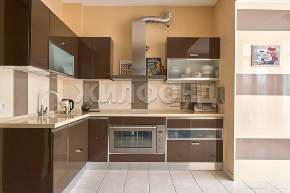 
   Продам 3-комнатную, 140 м², Затеевский пер, 8

. Фото 14.