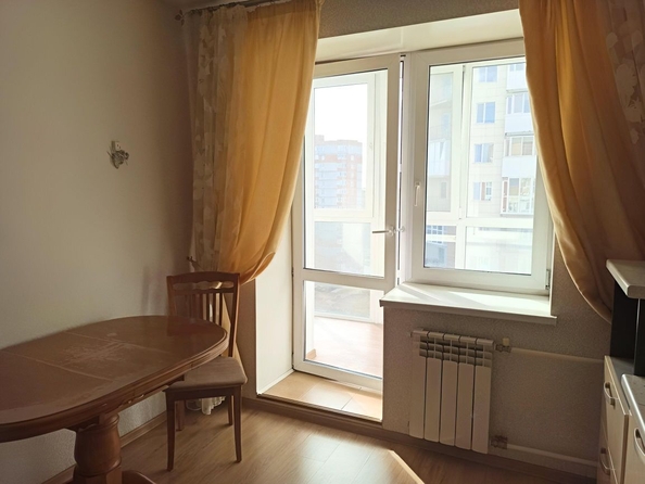 
   Продам 2-комнатную, 60 м², Ивана Черных ул, 66

. Фото 2.