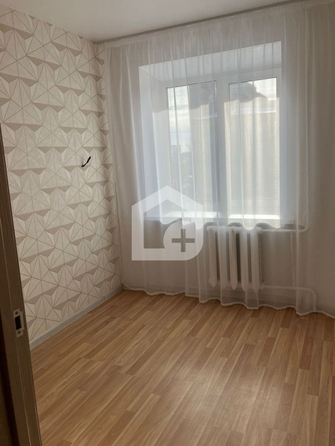 
   Продам 4-комнатную, 71 м², Елизаровых ул, 50

. Фото 4.