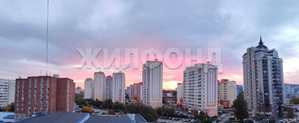 
   Продам 3-комнатную, 65.9 м², Мичурина ул, 2

. Фото 17.