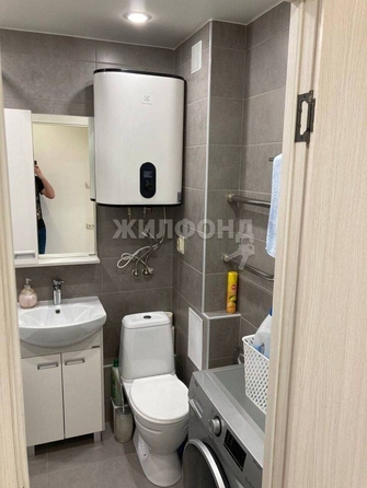 
   Продам 1-комнатную, 37 м², Сибирская ул, 111

. Фото 6.