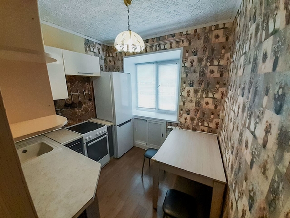 
   Продам 2-комнатную, 43.8 м², Полины Осипенко ул, 6а

. Фото 9.