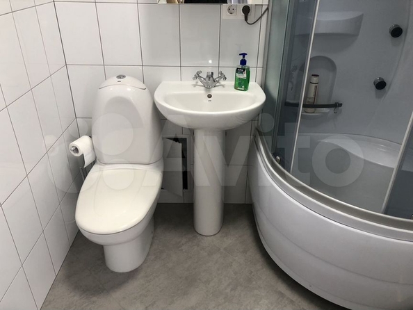 
  Продается 2-комн. квартира, 42 м², Алексея Беленца ул, д. 10
. Фото 5.