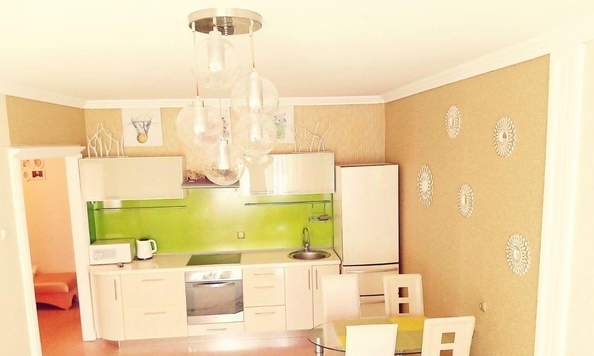 
  Продается 2-комн. квартира, 64 м², Рабочая 1-я ул, д. 44
. Фото 4.