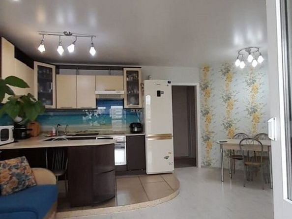 
  Продается 2-комн. квартира, 61.3 м², Герасименко ул, д. 1/6
. Фото 3.