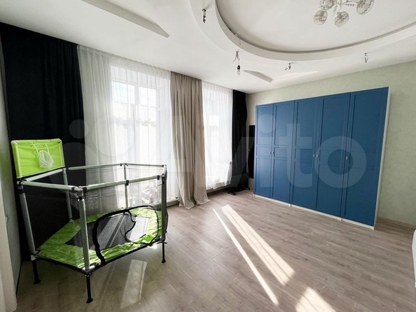 
  Продается 4-комн. квартира, 126.3 м², Горького ул, д. 8
. Фото 10.