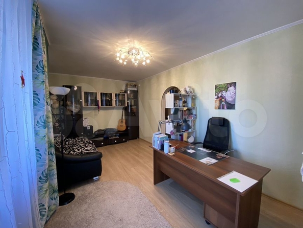 
  Продается 2-комн. квартира, 56.1 м², Чкалова ул, д. 18
. Фото 3.