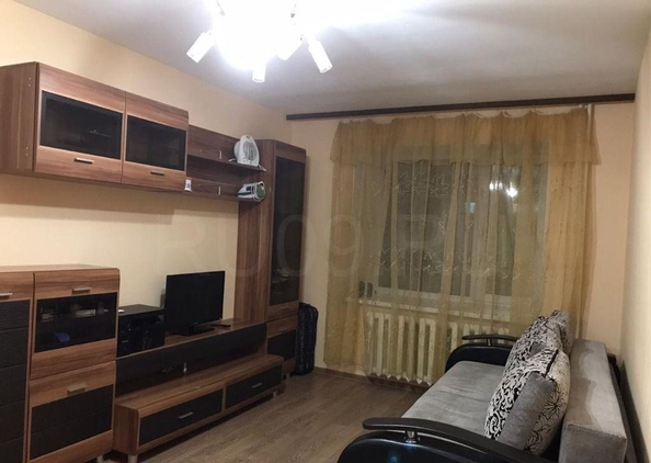 
   Продам 1-комнатную, 32 м², Светлый поселок, 18/1

. Фото 1.