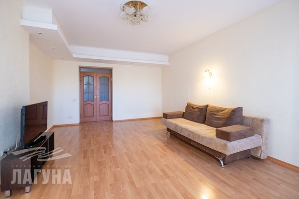 
   Продам 3-комнатную, 91.8 м², Вершинина ул, 38

. Фото 16.