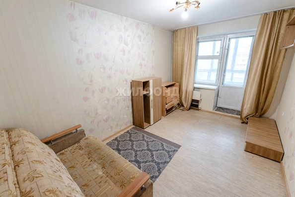 
   Продам 3-комнатную, 79.4 м², Сибирская ул, 115

. Фото 2.