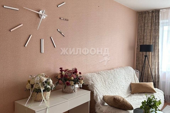 
   Продам 1-комнатную, 35.5 м², Дизайнеров ул, 11

. Фото 2.