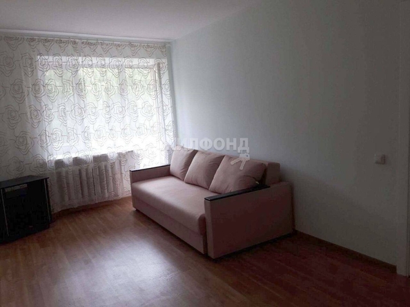 
   Продам 1-комнатную, 30.5 м², 30-летия Победы ул, 7

. Фото 1.