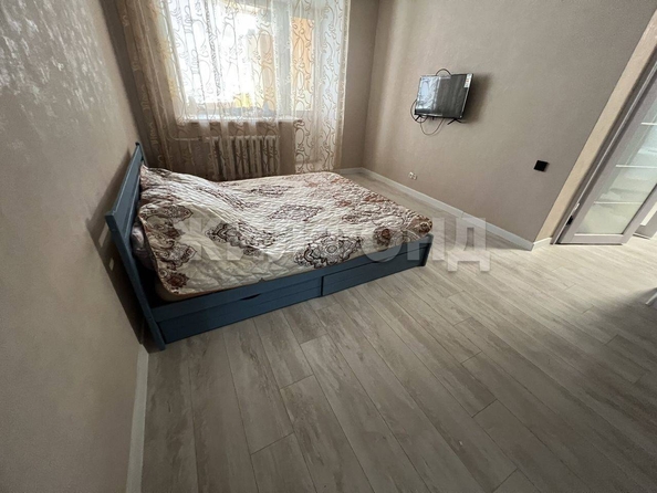 
   Продам 2-комнатную, 71.4 м², Тихий пер, 28

. Фото 4.