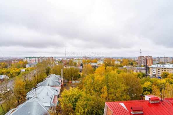 
   Продам 2-комнатную, 58 м², Иркутский тракт, 12

. Фото 12.