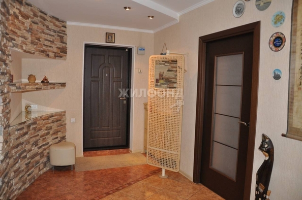 
   Продам 2-комнатную, 87 м², Розы Люксембург ул, 19

. Фото 16.