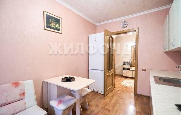 
   Продам 2-комнатную, 52.7 м², Октябрьская ул, 91а

. Фото 4.