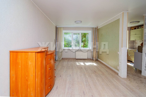 
   Продам 2-комнатную, 42.5 м², Строителей ул, 17

. Фото 2.