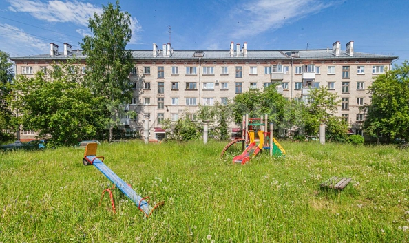 
   Продам 2-комнатную, 42.5 м², Строителей ул, 17

. Фото 9.