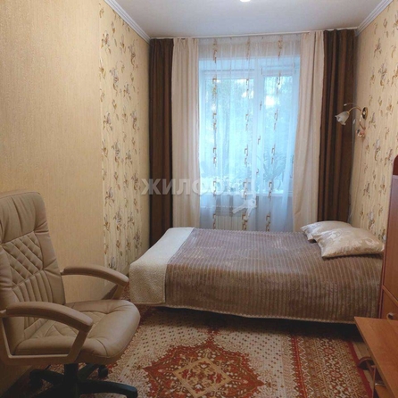 
   Продам 2-комнатную, 43 м², Дзержинского ул, 60а

. Фото 2.