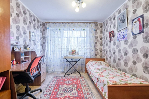 
   Продам 4-комнатную, 79.2 м², Карла Ильмера ул, 15

. Фото 4.