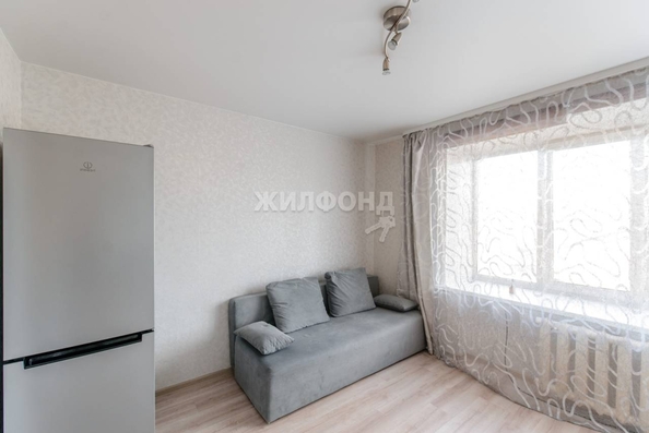 
   Продам студию, 17.7 м², Кольцевой проезд, 33/1

. Фото 2.