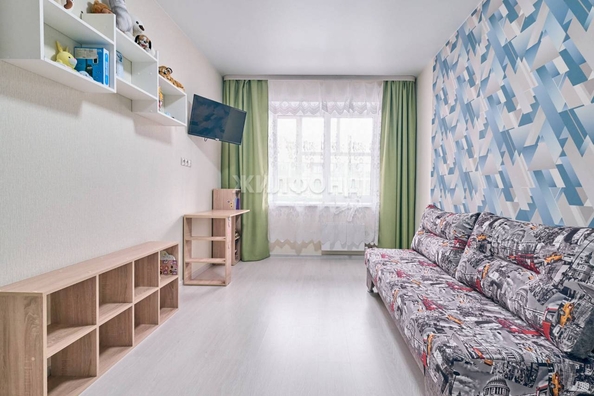 
   Продам 3-комнатную, 57 м², Николая Гумилёва (Северный мкр.) б-р, 4

. Фото 11.