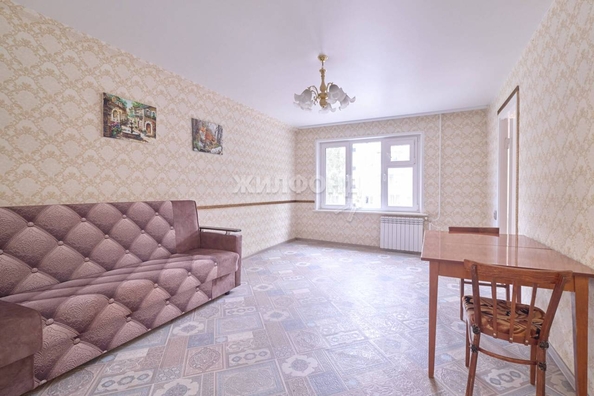 
   Продам 4-комнатную, 58.6 м², Лебедева ул, 111

. Фото 1.