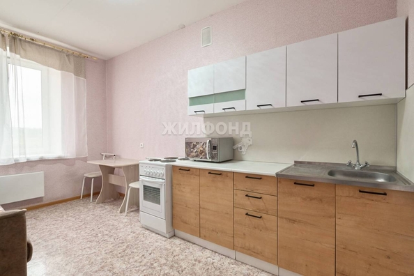 
   Продам 3-комнатную, 58.5 м², Анны Ахматовой ул, 7

. Фото 1.