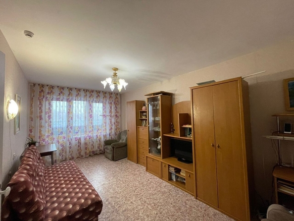 
   Продам 1-комнатную, 39 м², Обручева ул, 10

. Фото 1.