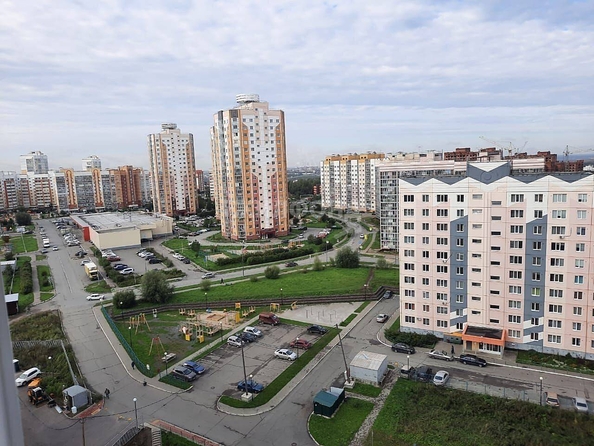 
   Продам 2-комнатную, 52 м², Юрия Ковалева ул, 45

. Фото 11.